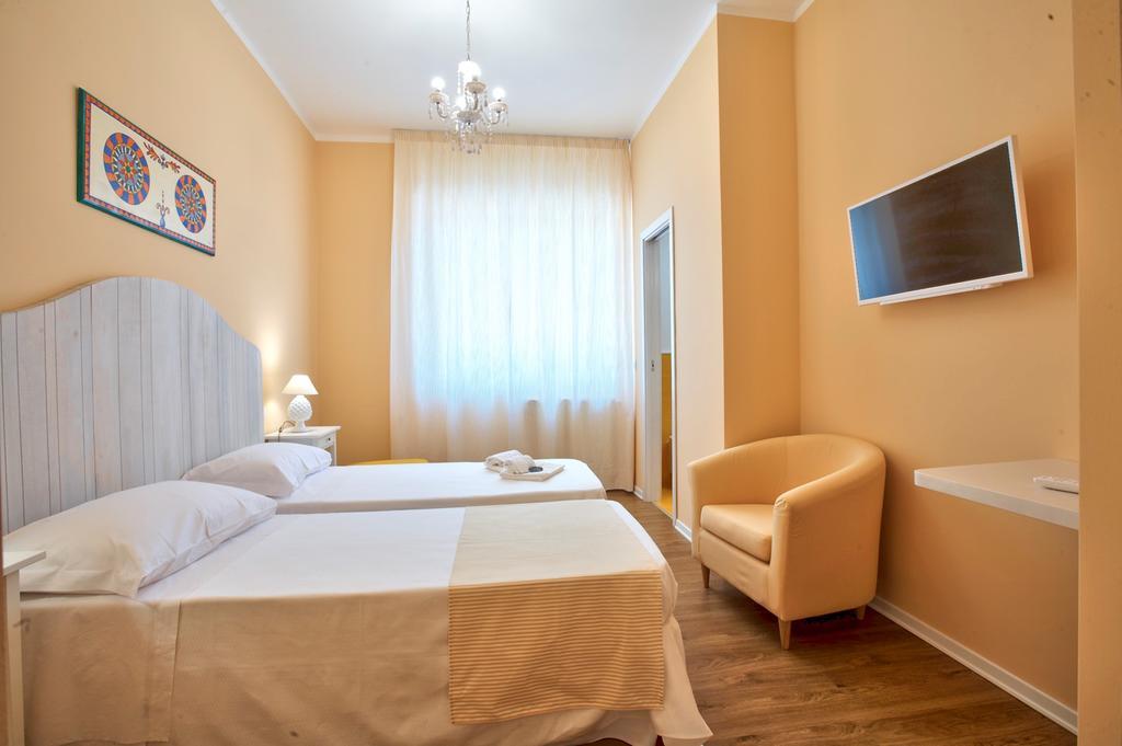 B&B Del Corso Capo dʼOrlando Værelse billede