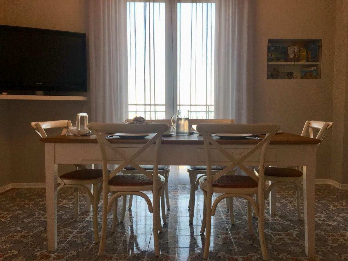 B&B Del Corso Capo dʼOrlando Eksteriør billede